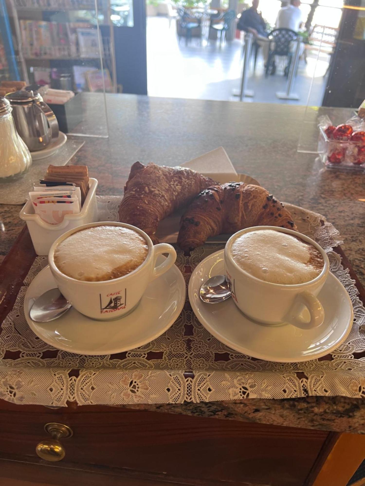 Hotel La Bussola Padenghe sul Garda Eksteriør bilde