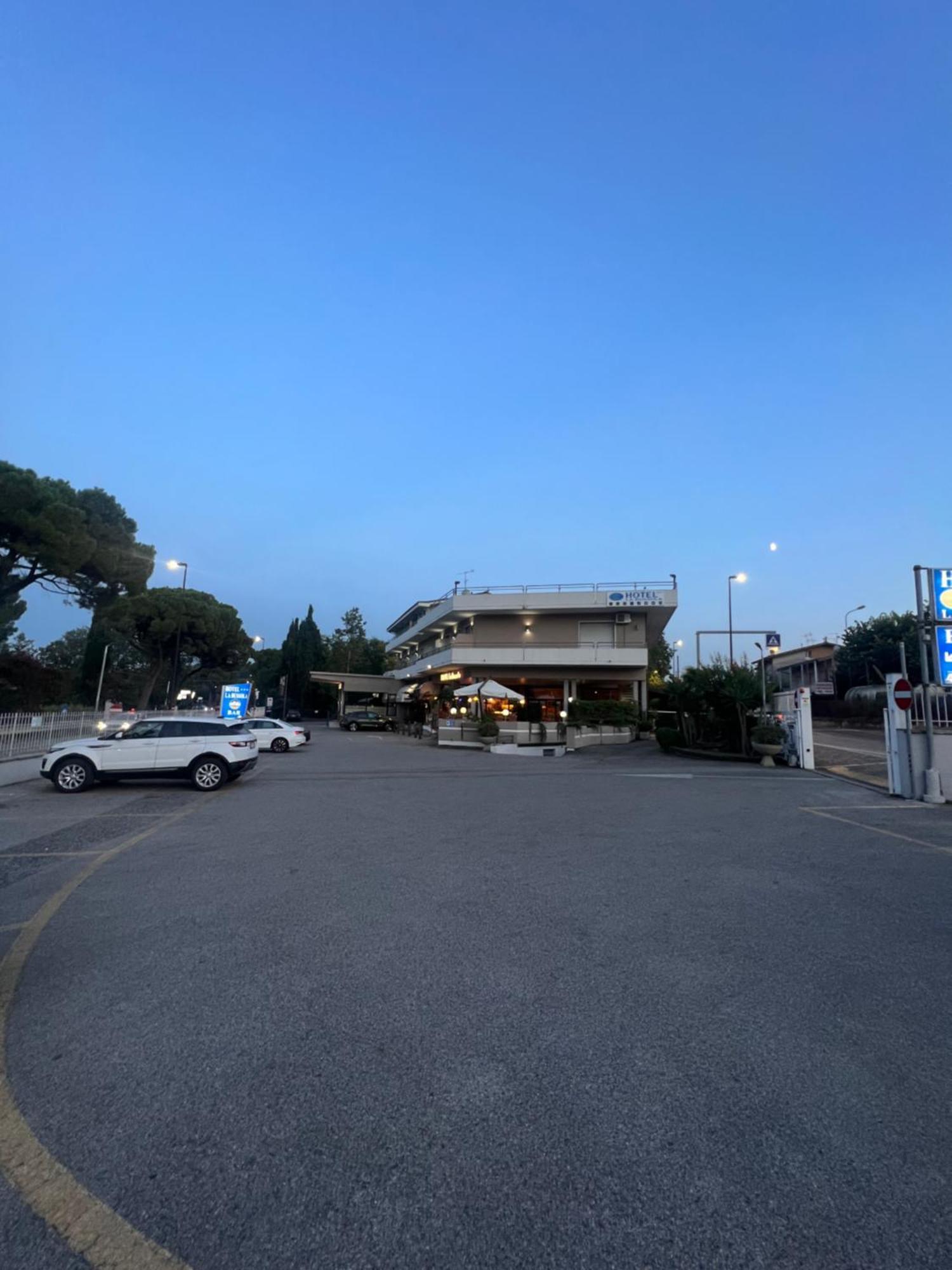 Hotel La Bussola Padenghe sul Garda Eksteriør bilde